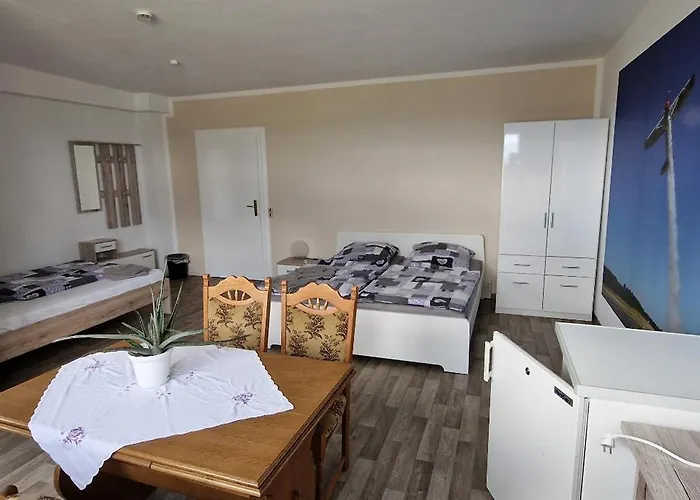 Bed & Breakfast Flyinn&sleep 3*